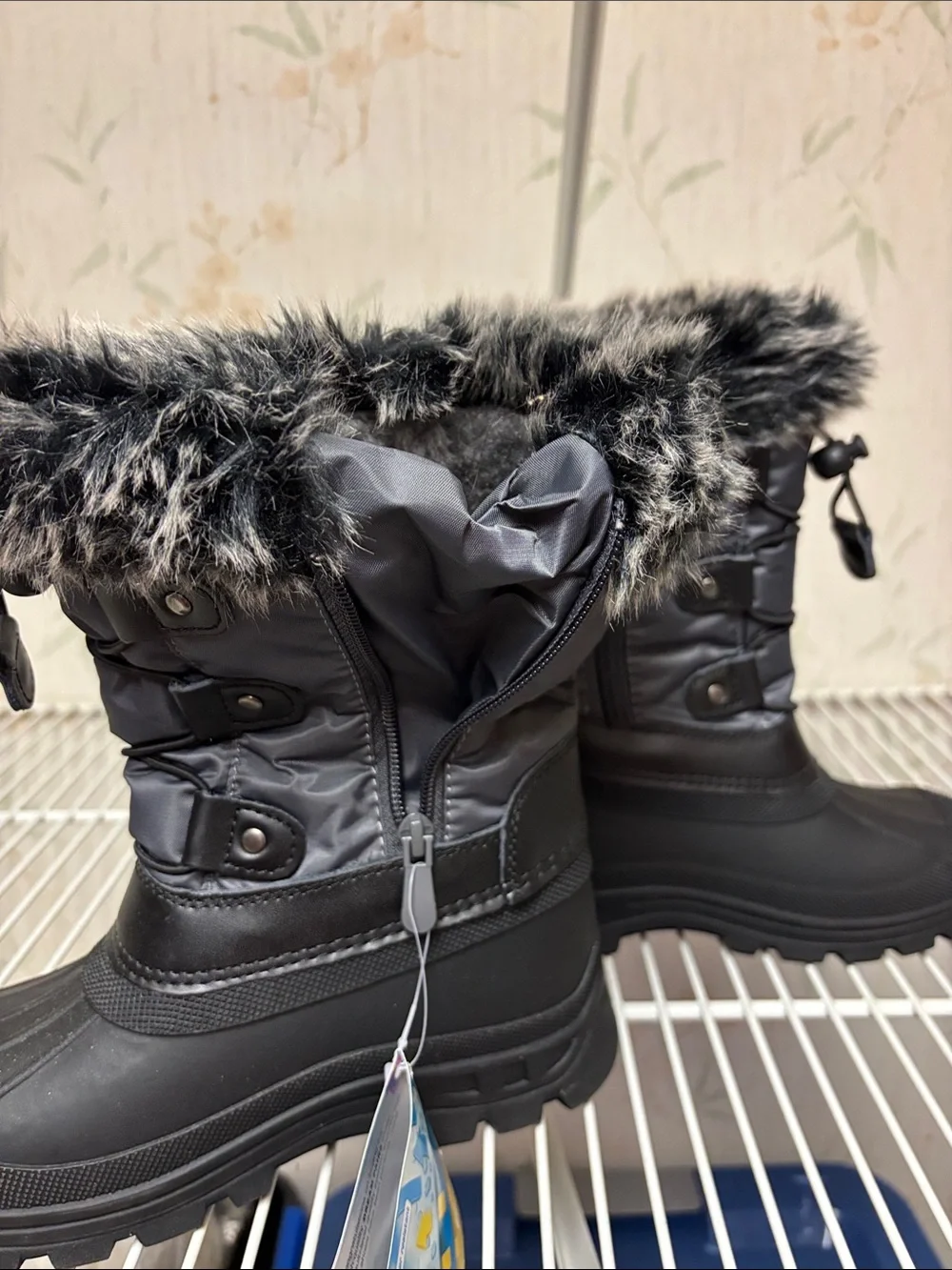 Dream Pairs Kids Gray and Black Faux Fur Winter Snow Boots